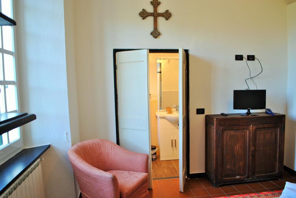 L' Amandola Villa Levanto Room photo